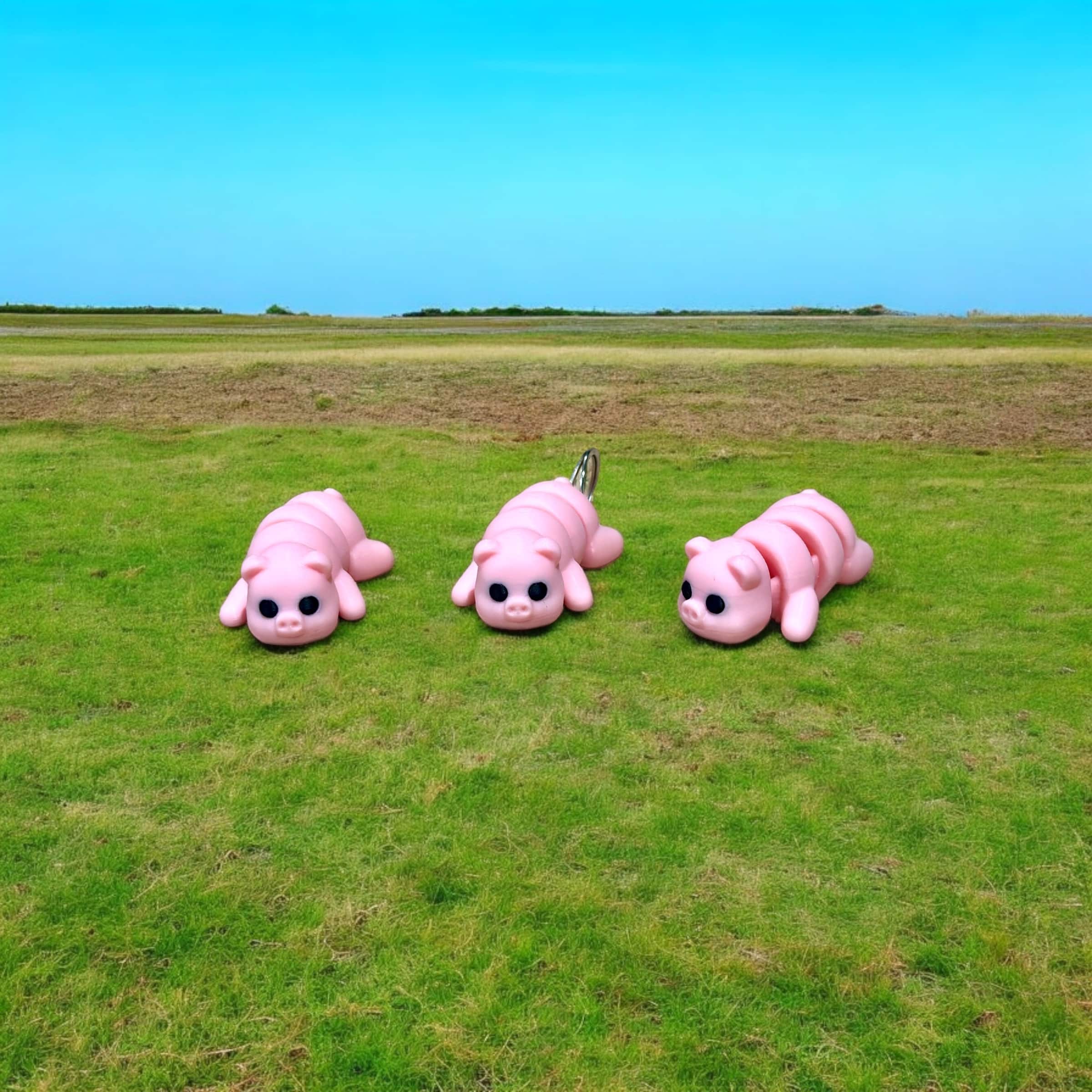 3 little pigs keyrings pink