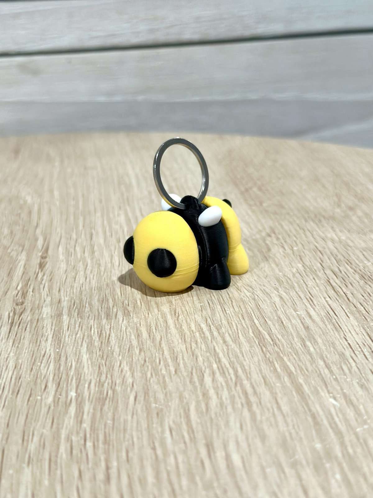 Baby bee Keyring